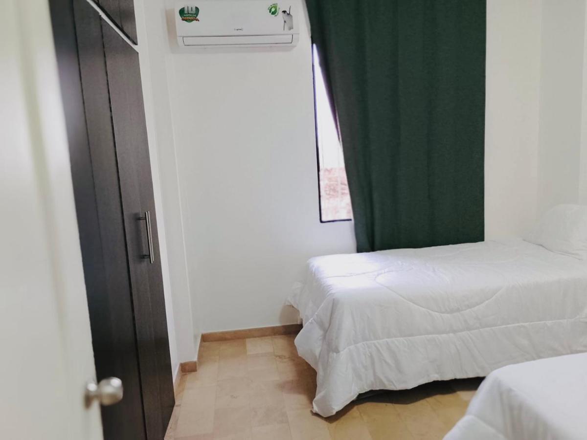 Large 2-Bedroom Apartment, Close To The American Consulate Гуаякиль Экстерьер фото